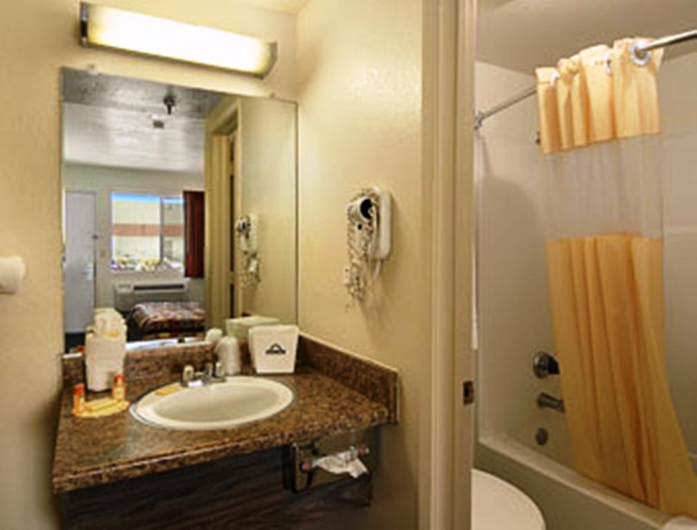 Park Avenue Inn & Suites 빅토르빌 객실 사진