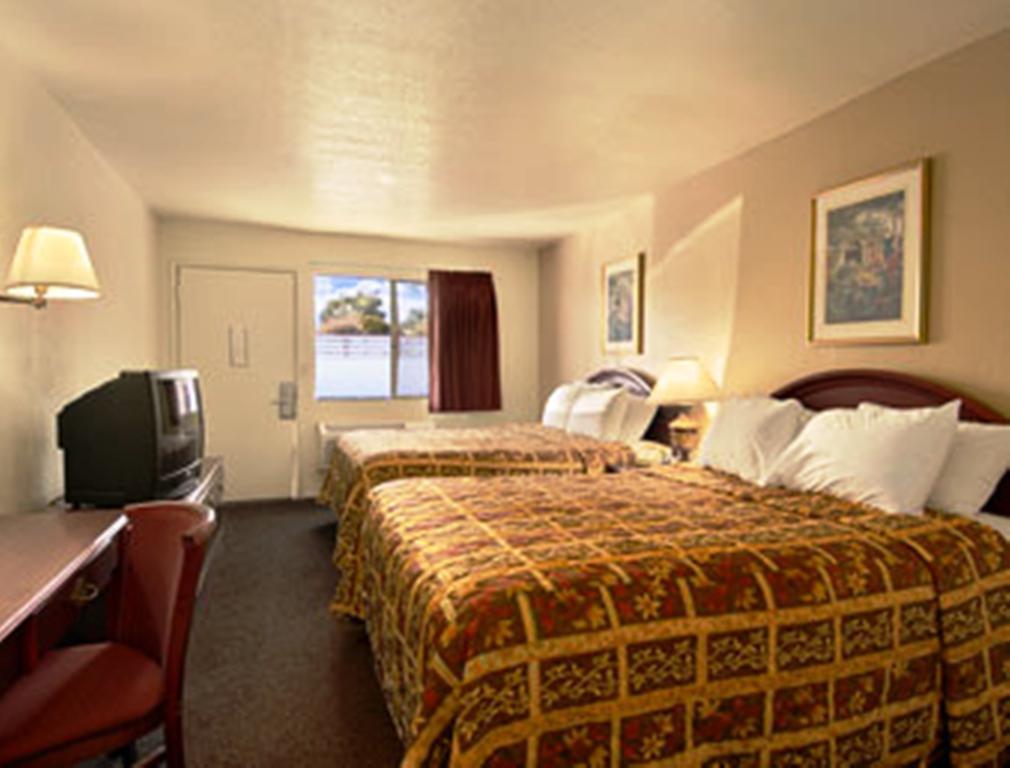 Park Avenue Inn & Suites 빅토르빌 객실 사진