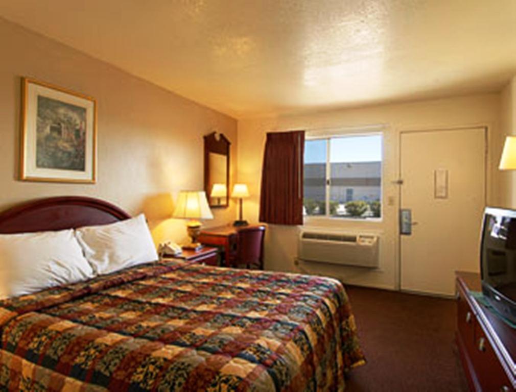Park Avenue Inn & Suites 빅토르빌 객실 사진